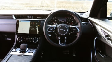 Jaguar F-Pace SVR - interior